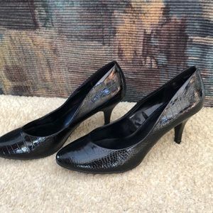 George high heel black dress shoes